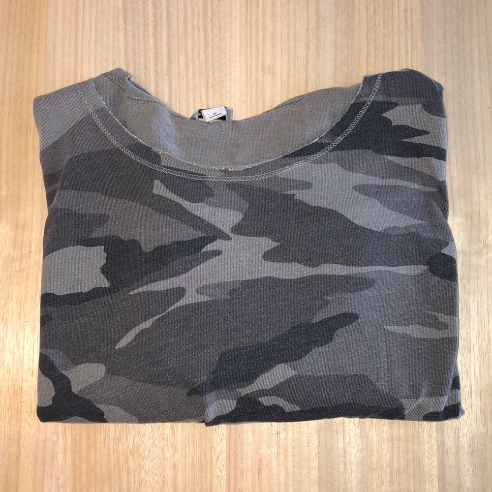 Camo sweatshirt